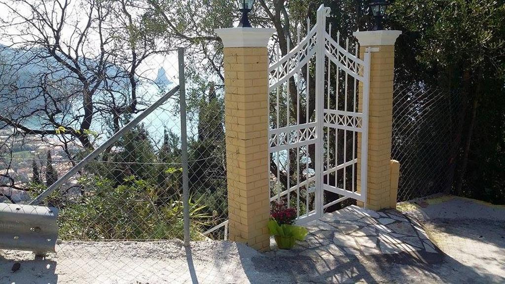 Stella'S Apartments Agios Gordios  Eksteriør billede