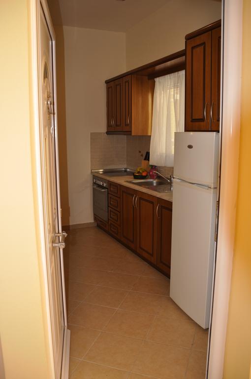 Stella'S Apartments Agios Gordios  Eksteriør billede
