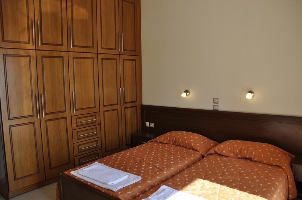 Stella'S Apartments Agios Gordios  Eksteriør billede