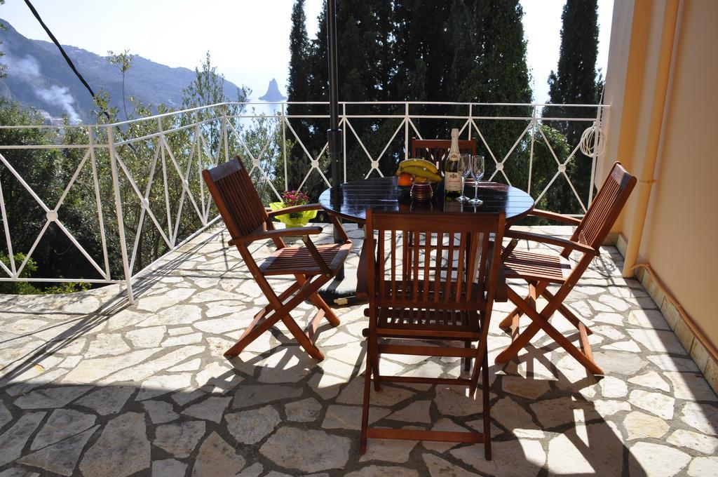Stella'S Apartments Agios Gordios  Eksteriør billede
