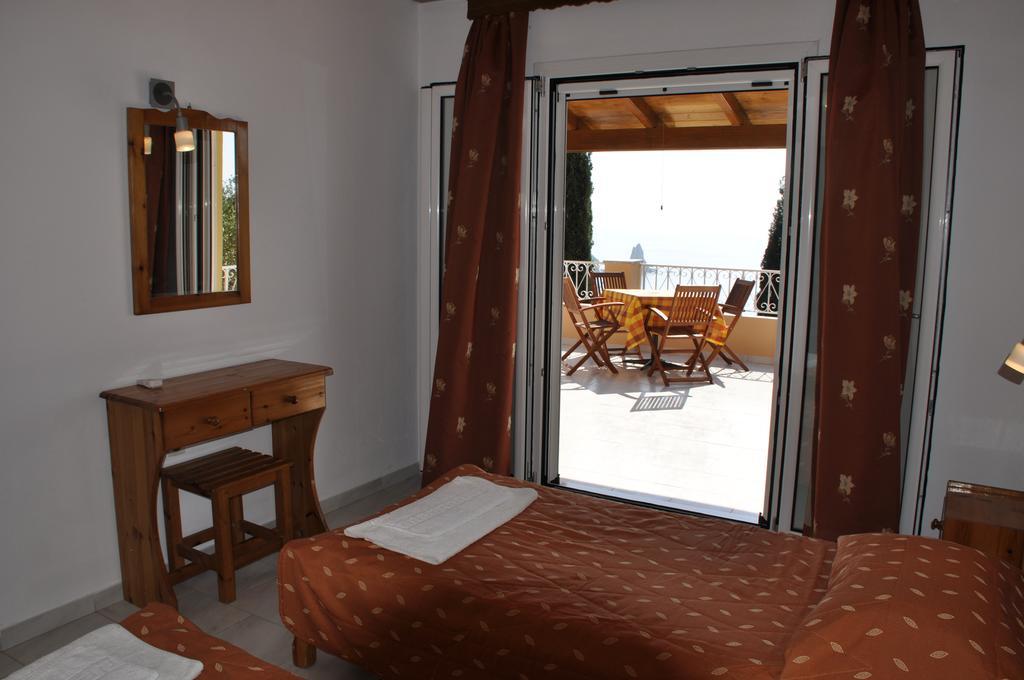Stella'S Apartments Agios Gordios  Eksteriør billede