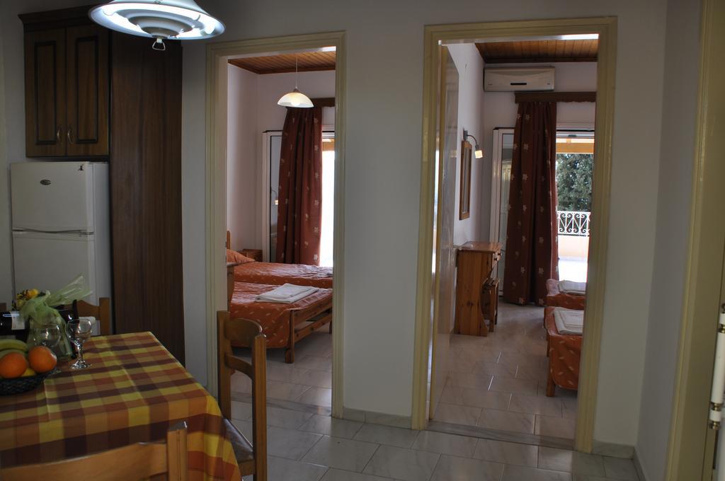 Stella'S Apartments Agios Gordios  Eksteriør billede